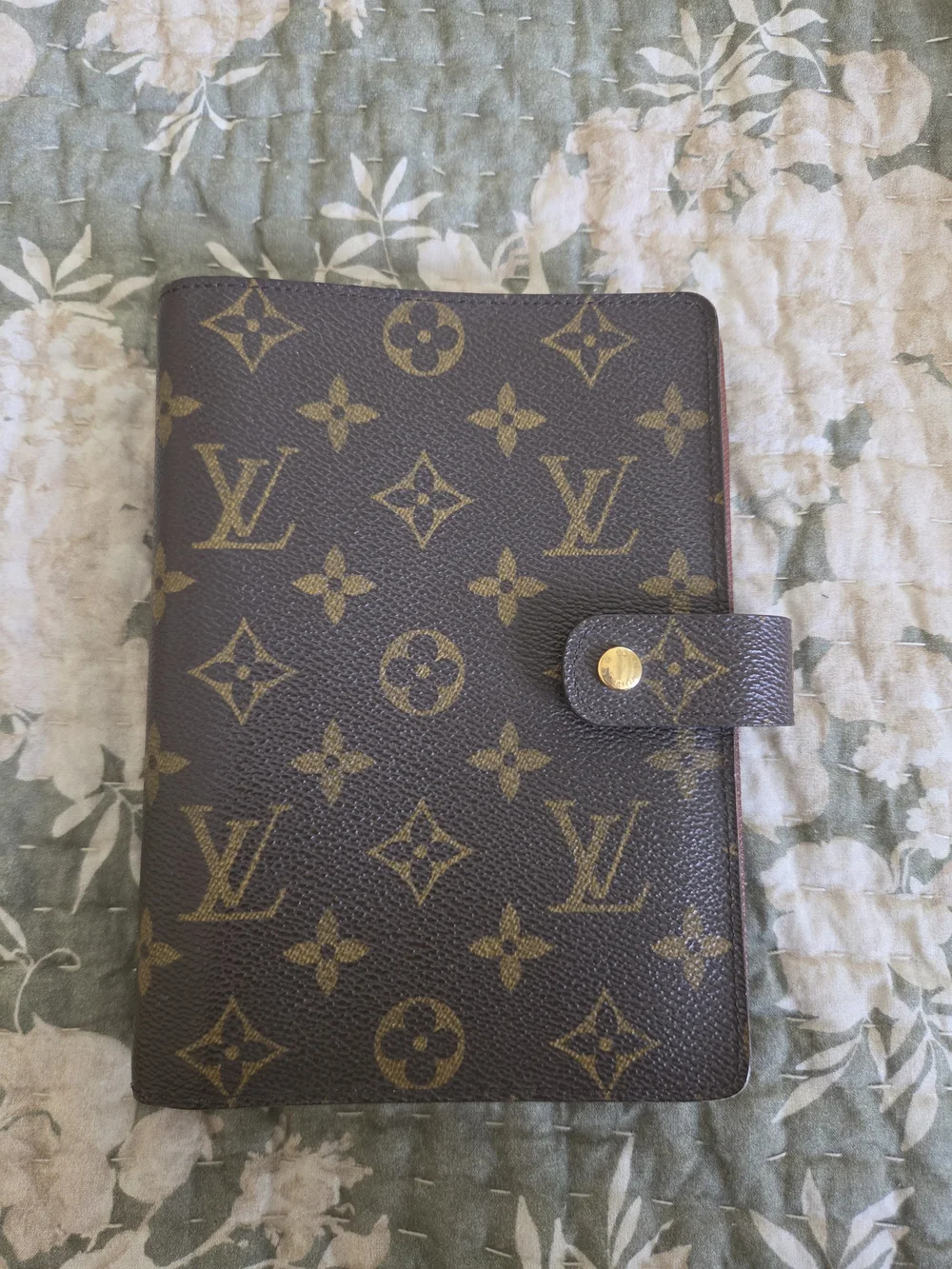 Louis Vuitton Monogram Canvas Medium Agenda - Picture 2 of 12